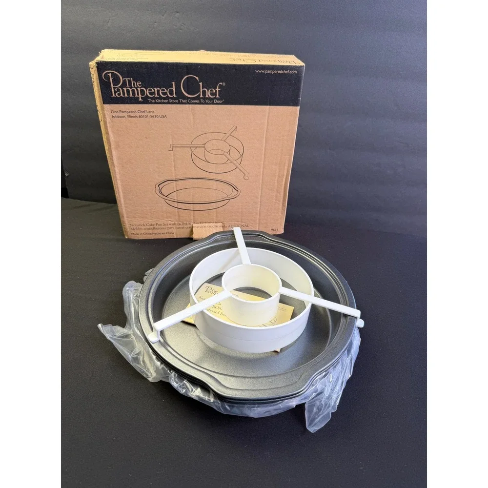 Pampered Chef 9611 Nonstick Cake Pan Set 9in 3pc Checkerboard Insert